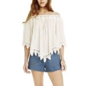 ASTR The Label- Ivory off the shoulder top- Medium